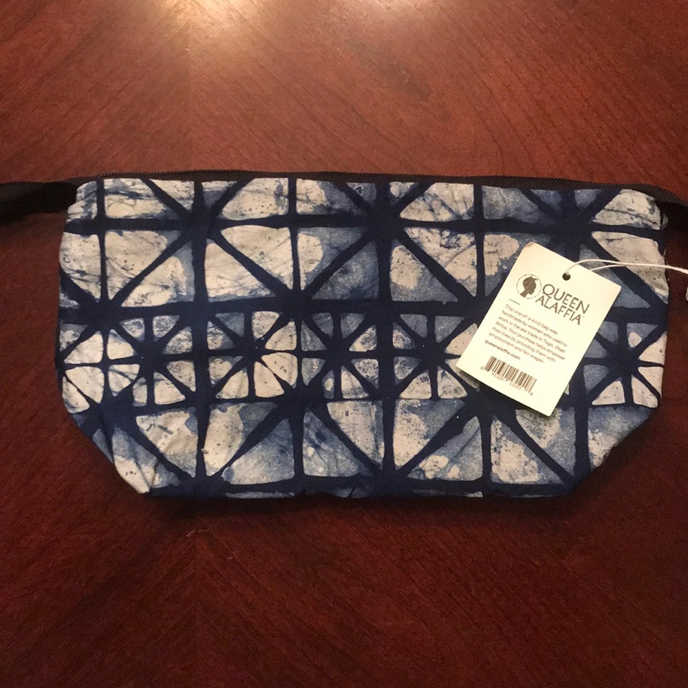 NWT Queen Alaffia Bag